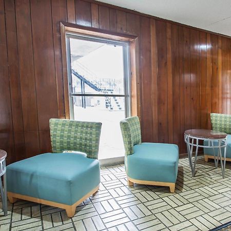 Rodeway Inn & Suites Winter Haven Chain Of Lakes Exterior foto
