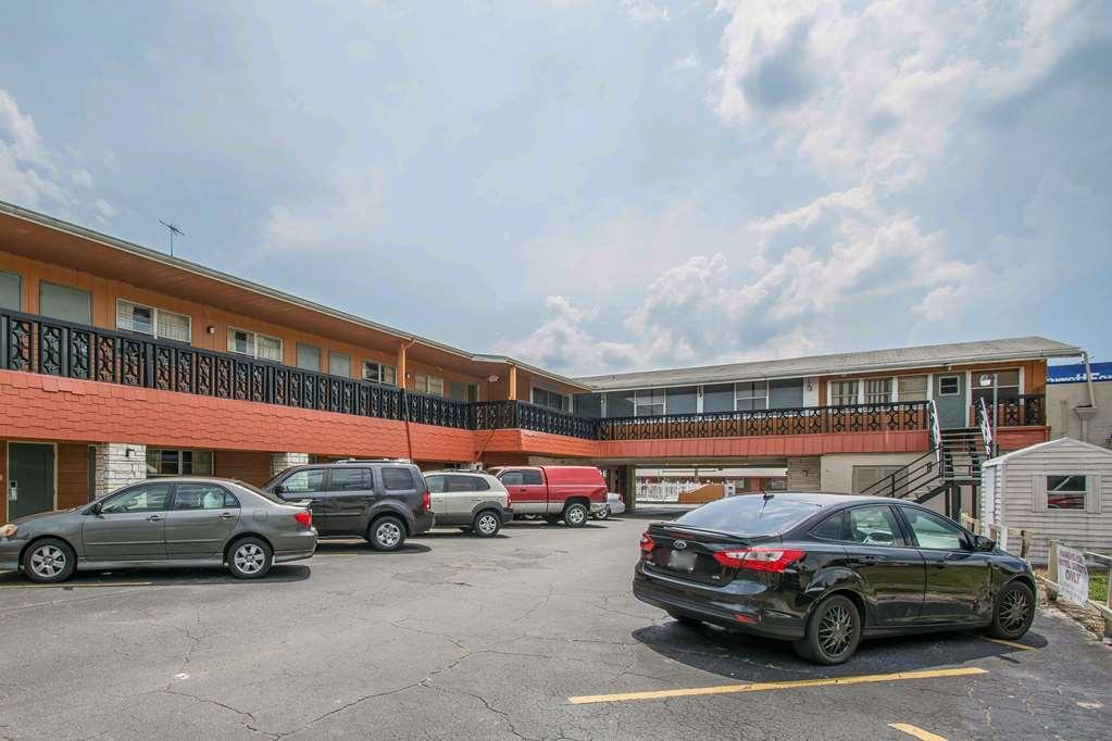 Rodeway Inn & Suites Winter Haven Chain Of Lakes Exterior foto