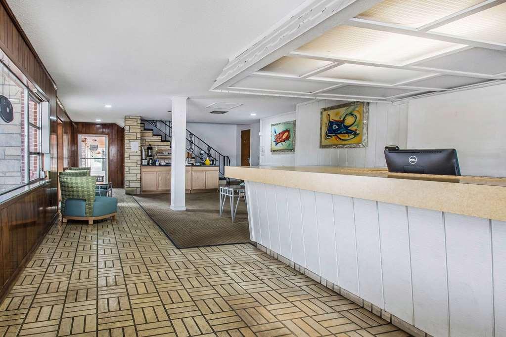 Rodeway Inn & Suites Winter Haven Chain Of Lakes Interior foto