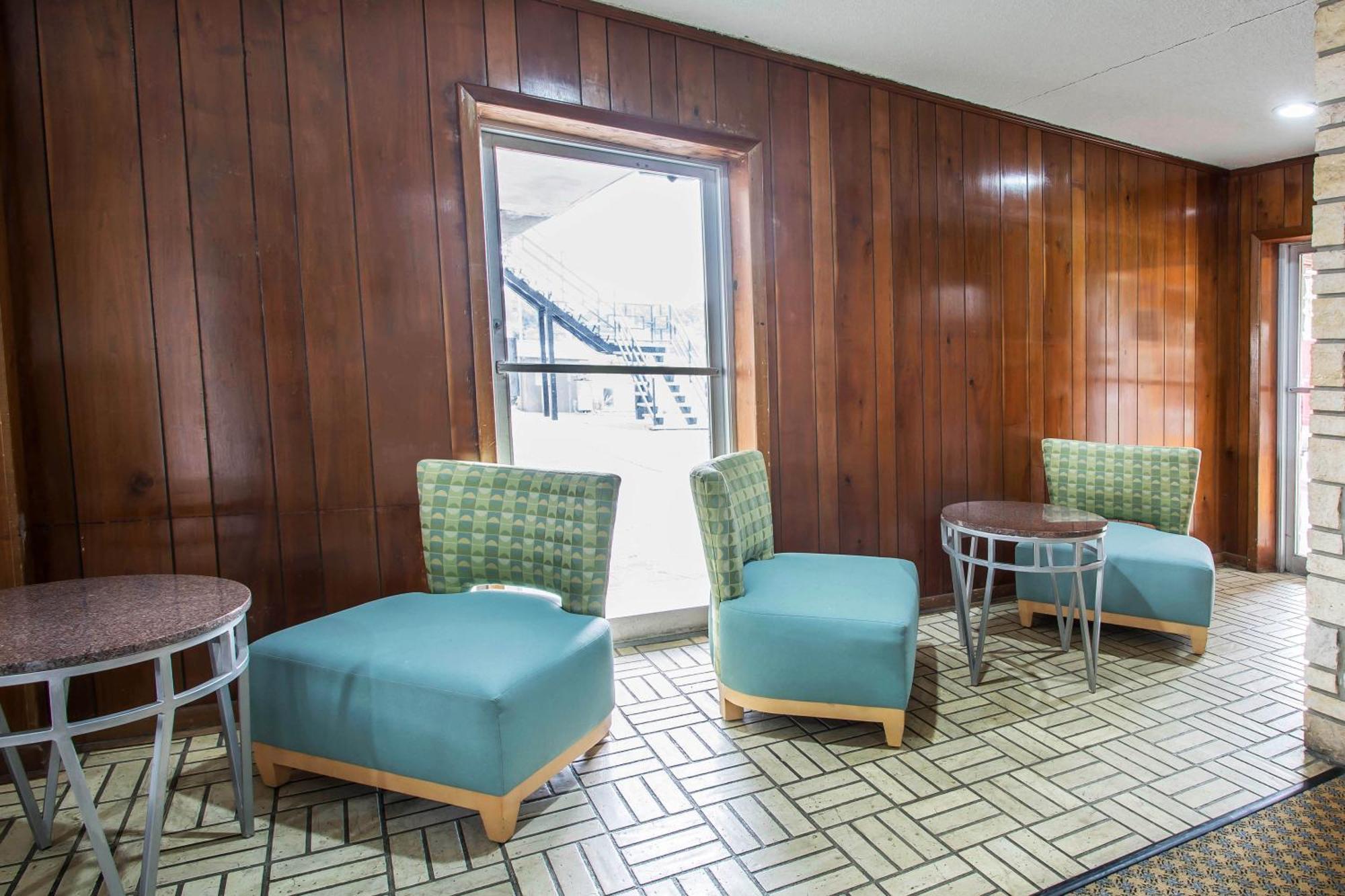 Rodeway Inn & Suites Winter Haven Chain Of Lakes Exterior foto