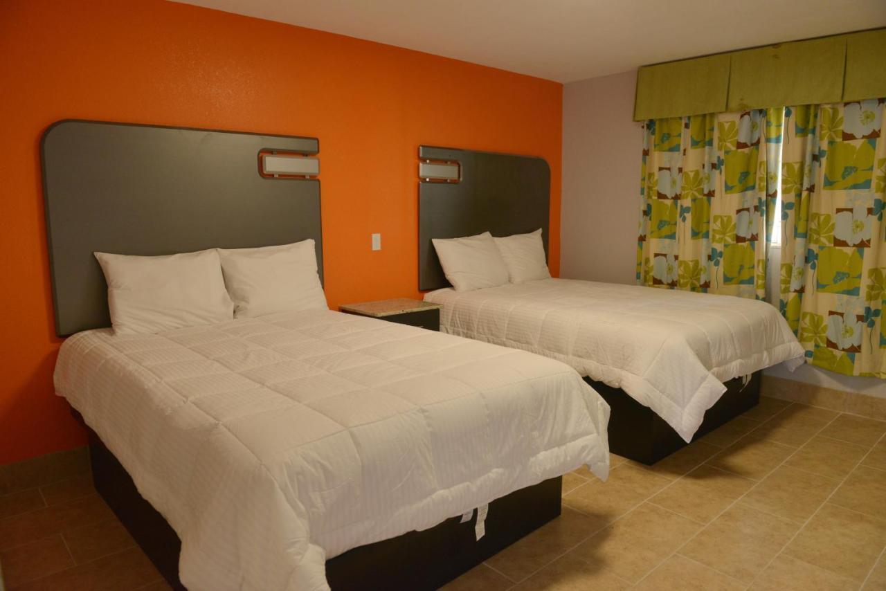 Rodeway Inn & Suites Winter Haven Chain Of Lakes Exterior foto